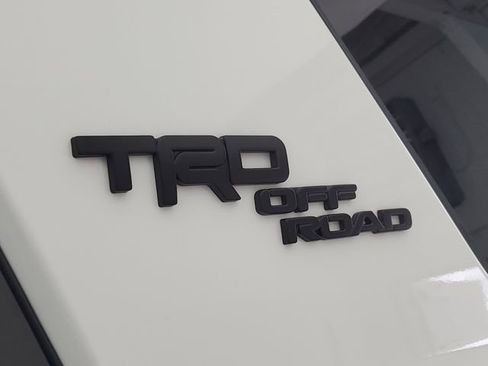 Used 2024 Toyota 4Runner TRD Off-Road Premium w/ Moonroof Package AWD/4WD image 11