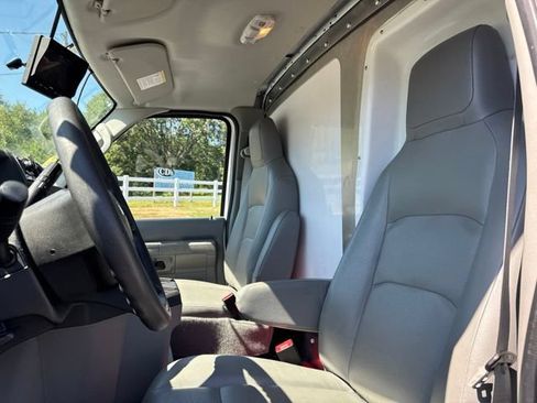 Used 2024 Ford E-350 and Econoline 350 Super Duty w/ Power Windows & Locks Group RWD image 3