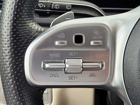 Used 2021 Mercedes-Benz GLS 580 4MATIC image 24
