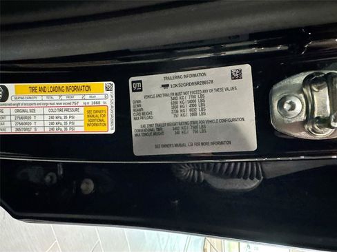 Used 2025 GMC Yukon XL Elevation w/ LPO, Floor Liner Package AWD/4WD image 38