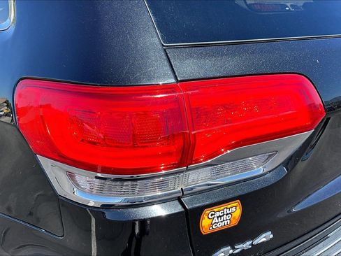 Used 2014 Jeep Grand Cherokee Laredo AWD/4WD image 30