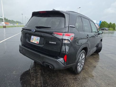 Used 2025 Subaru Forester Touring w/ Touring Package AWD/4WD image 4