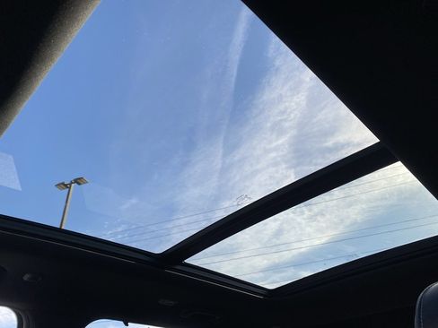 Used 2022 Jeep Grand Cherokee Overland image 27