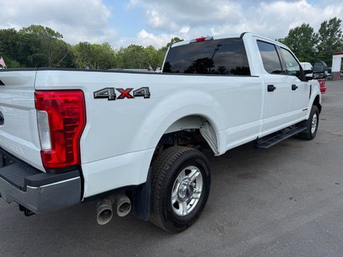 Used 2018 Ford F250 XLT w/ Camper Package AWD/4WD image 11