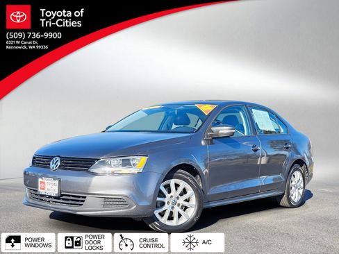 Used 2012 Volkswagen Jetta SE image 1