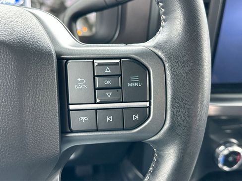 Used 2024 Ford F250 Lariat w/ Black Appearance Package image 19