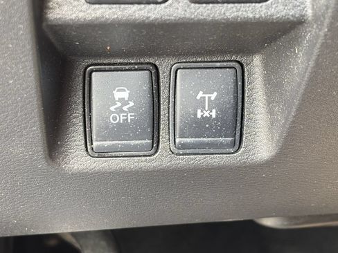 Used 2024 Nissan Frontier PRO-4X w/ Pro Convenience Package AWD/4WD image 18