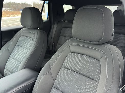 Used 2025 Chevrolet Equinox LT image 22