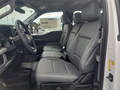 Used 2026 Ford F250 XL w/ XL Chrome Package image 13