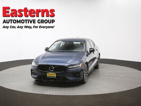 Used 2022 Volvo S60 B5 Momentum AWD/4WD image 53