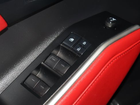 Used 2021 Toyota Highlander XSE image 36