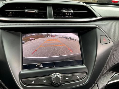 Used 2022 Chevrolet TrailBlazer LT w/ Confidence II Package image 19