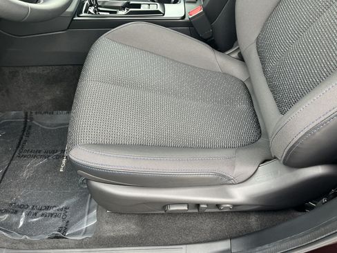 Used 2026 Subaru Forester Premium AWD/4WD image 15