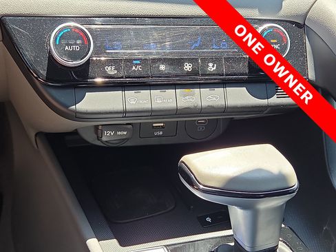 Used 2025 Hyundai Elantra Sport FWD image 19