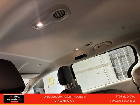 Used 2017 Chrysler Pacifica Touring-L w/ Tire & Wheel Group image 35