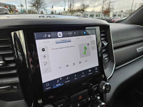 Used 2023 RAM 1500 Laramie image 28
