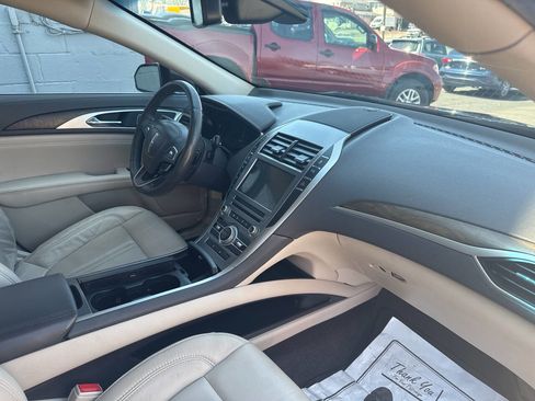 Used 2017 Lincoln MKZ Select w/ Select Plus Package image 26