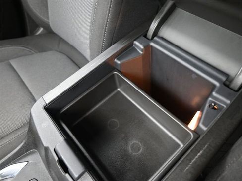 Used 2022 Chevrolet Traverse LT image 4