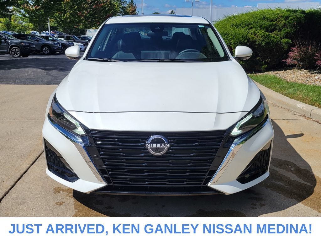 Certified 2024 Nissan Altima 2.5 SL AWD/4WD image 8
