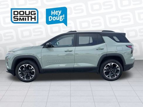 Used 2025 Chevrolet Equinox LT w/ Convenience Package II AWD/4WD image 3