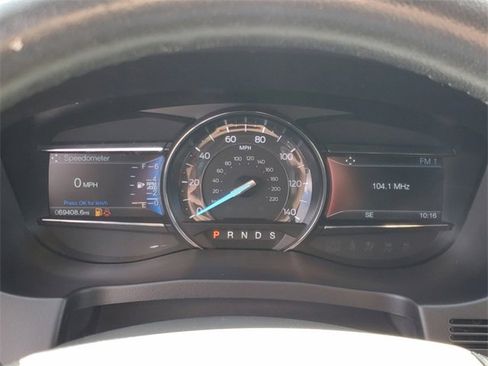 Used 2017 Ford Explorer XLT w/ Equipment Group 202A image 22