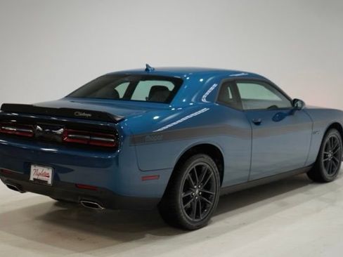 Used 2022 Dodge Challenger GT w/ Plus Package image 8