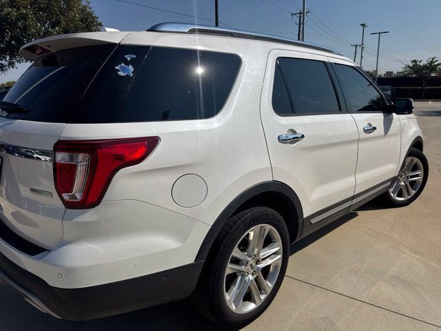 Used 2016 Ford Explorer Limited w/ Equipment Group 301A FWD image 4