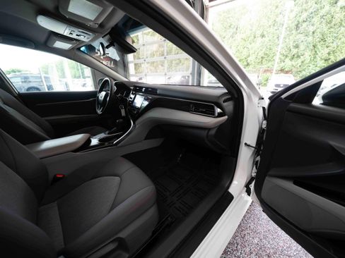 Used 2020 Toyota Camry LE FWD image 25