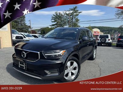 Used 2020 Volvo XC40 T5 Momentum
