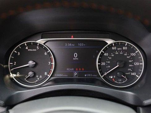 Used 2025 Nissan Altima 2.5 SR w/ SR Premium Package FWD image 11