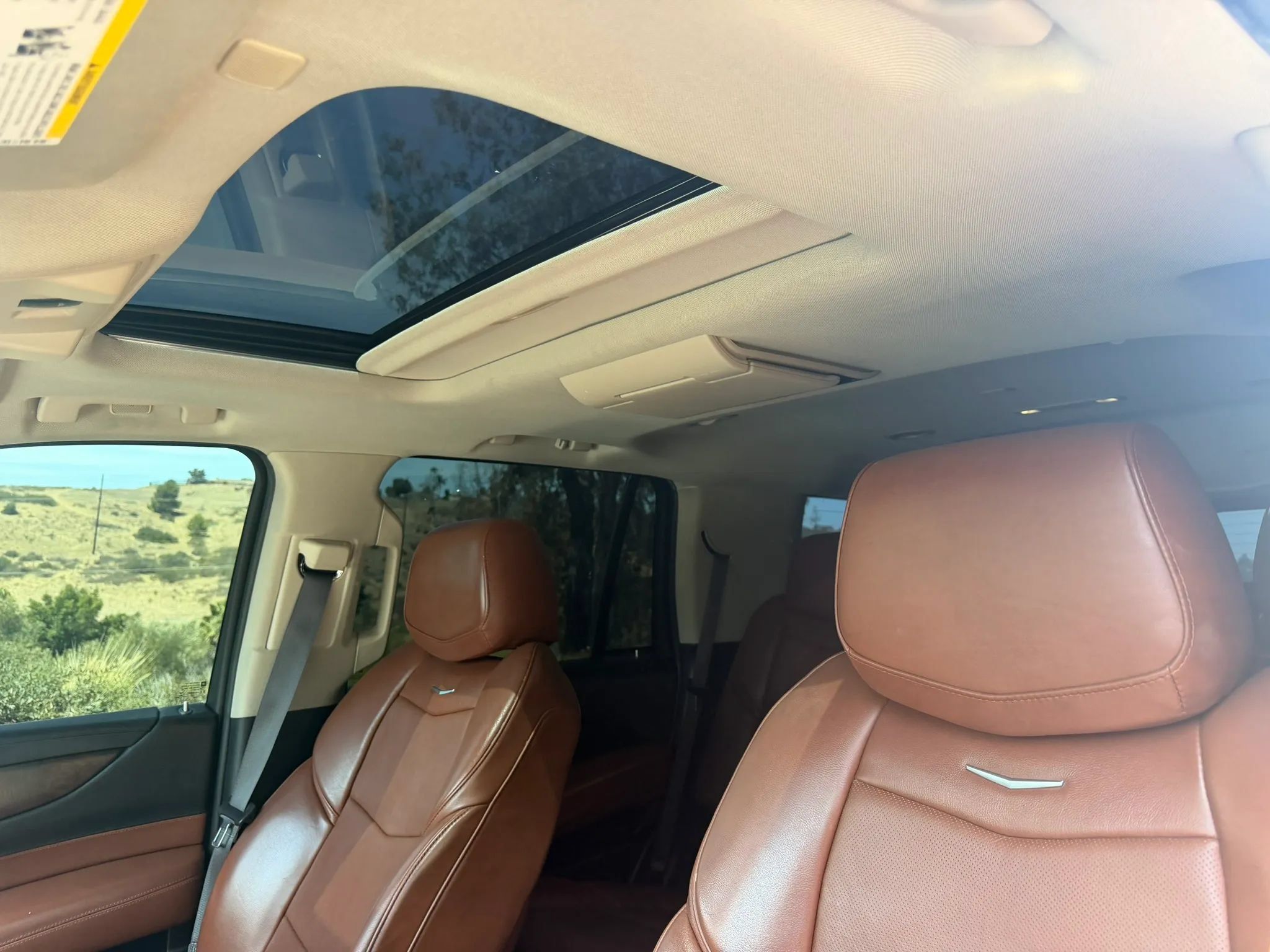 Used 2017 Cadillac Escalade Premium Luxury AWD/4WD image 12