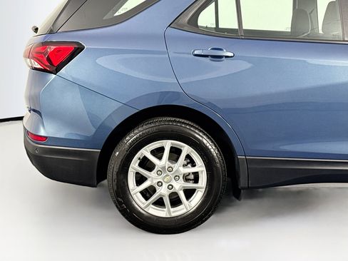 Used 2024 Chevrolet Equinox LS AWD/4WD image 38