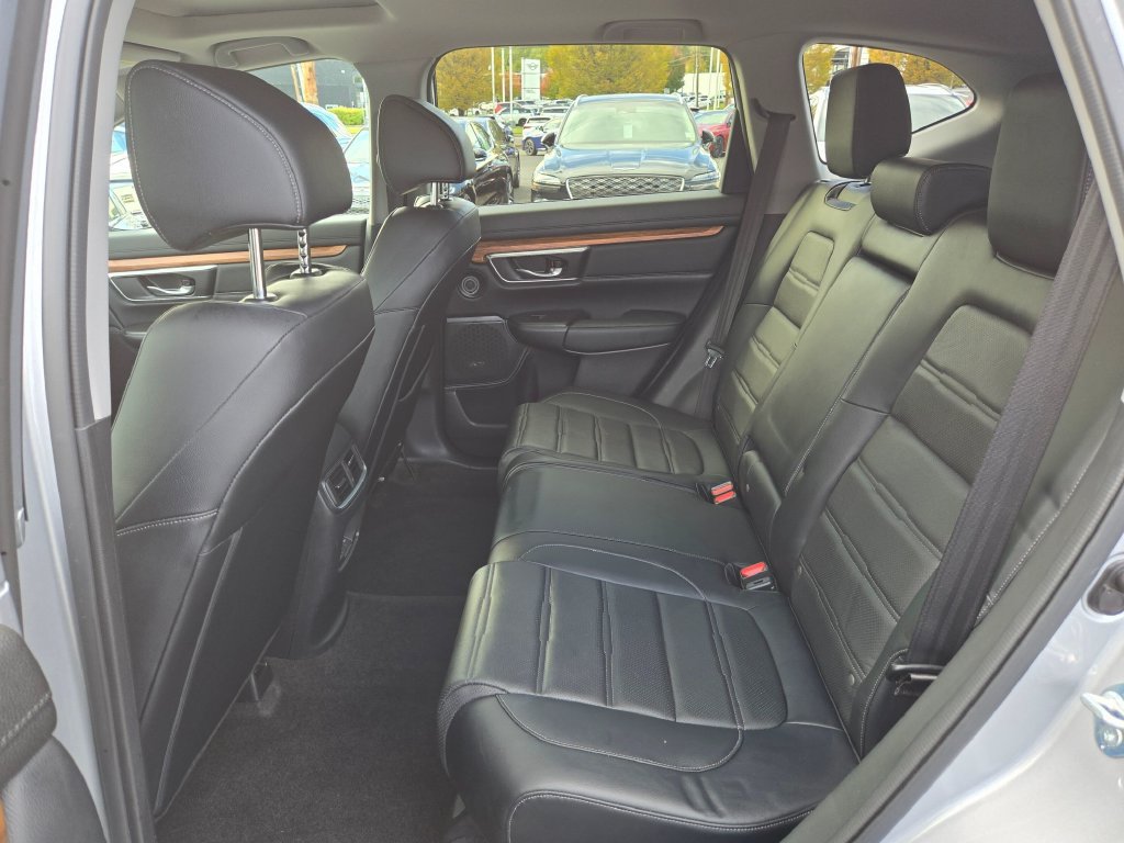 Used 2019 Honda CR-V Touring image 17