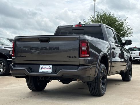 New 2026 RAM 1500 4x4 Crew Cab image 9