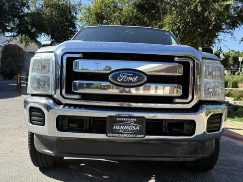 Used 2011 Ford F250 XLT w/ XLT Interior Pkg AWD/4WD image 8