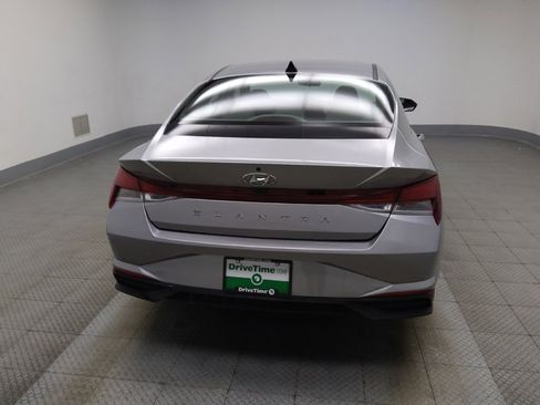 Used 2023 Hyundai Elantra SEL w/ Convenience Package image 7