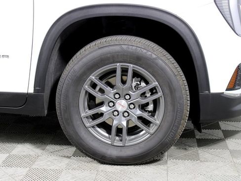 Used 2025 GMC Acadia Elevation image 43