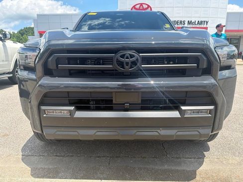 Used 2026 Toyota 4Runner SR5 AWD/4WD image 2