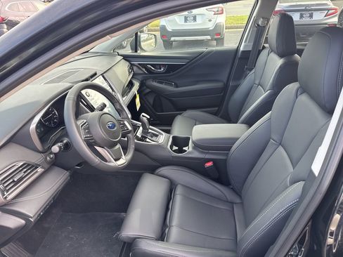 New 2025 Subaru Outback Limited image 3