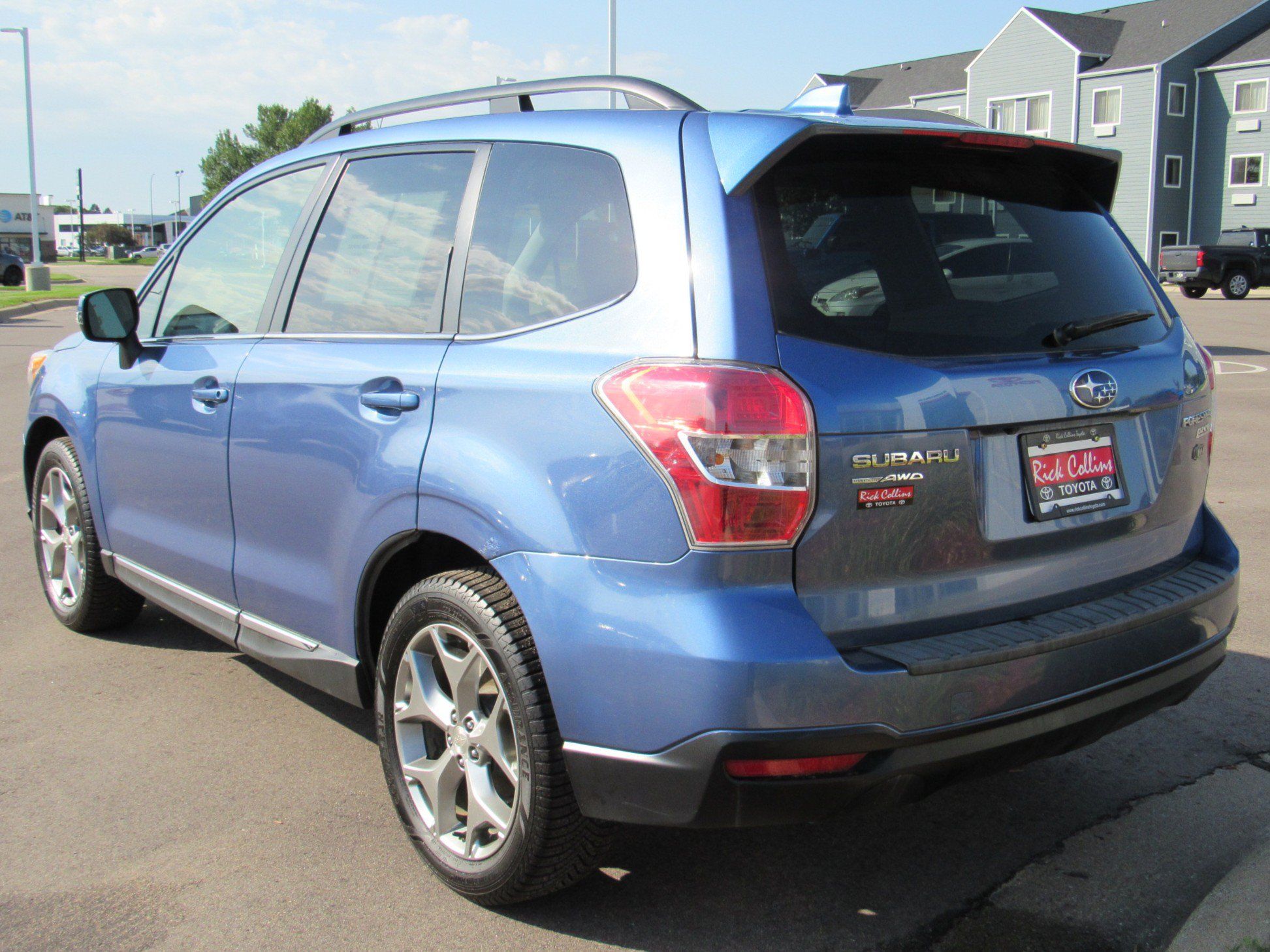 Used 2016 Subaru Forester 2.5i Touring w/ Eyesight & Navigation System AWD/4WD image 8