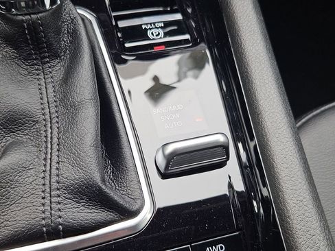 New 2026 Jeep Compass Limited image 29