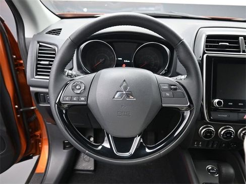 Used 2022 Mitsubishi Outlander Sport SE image 15