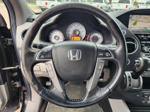 Used 2012 Honda Pilot Touring image 24