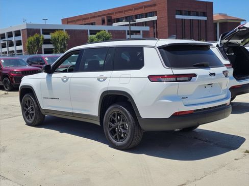 New 2026 Jeep Grand Cherokee L 4WD image 5