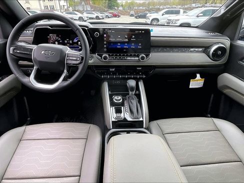 New 2026 Chevrolet Colorado ZR2 AWD/4WD image 12