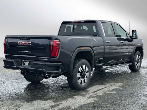 New 2026 GMC Sierra 2500 Denali w/ Technology Package AWD/4WD image 3
