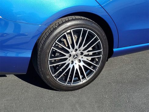 Used 2023 Mercedes-Benz C 300 Sedan image 7