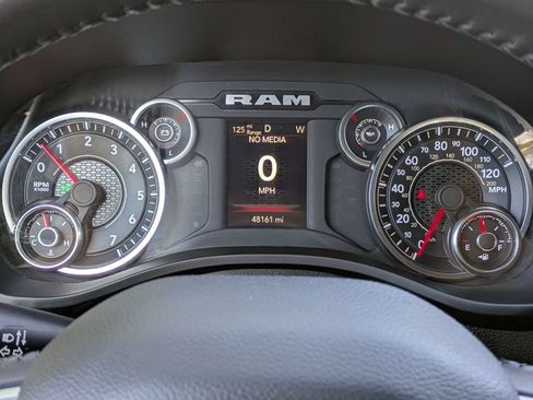 Used 2023 RAM 1500 Big Horn AWD/4WD image 27