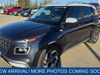 Used 2021 Hyundai Venue 360° Tour
