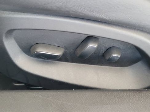 Used 2016 Chevrolet Corvette Z06 w/ 3LZ Preferred Equipment Group image 24